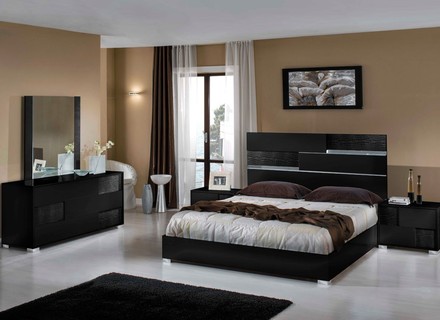 Moderne Schlafzimmer Möbel-Sets Schwarz Bearpath Acres Dekor .