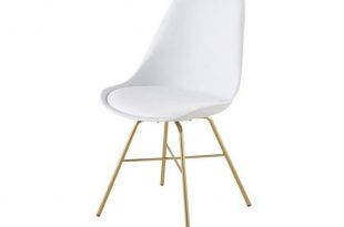 Mit diesem weißen Stuhl mit goldfarbenen verchromten Metallbeinen .